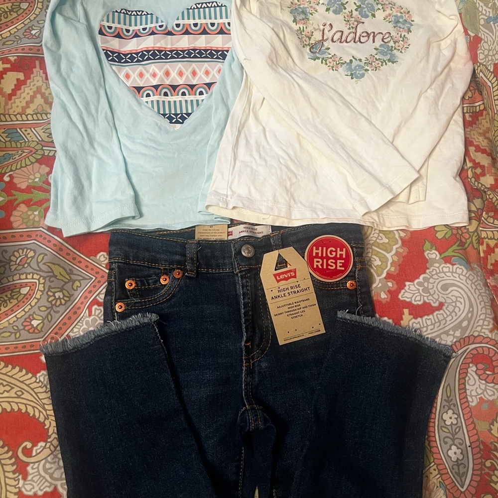 Girls Levi's Kids Jeans NWT 4T & 2 Long Sleeve Tees - Light Blue & Cream 4T